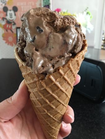 Aunties' Ice Cream Parlor